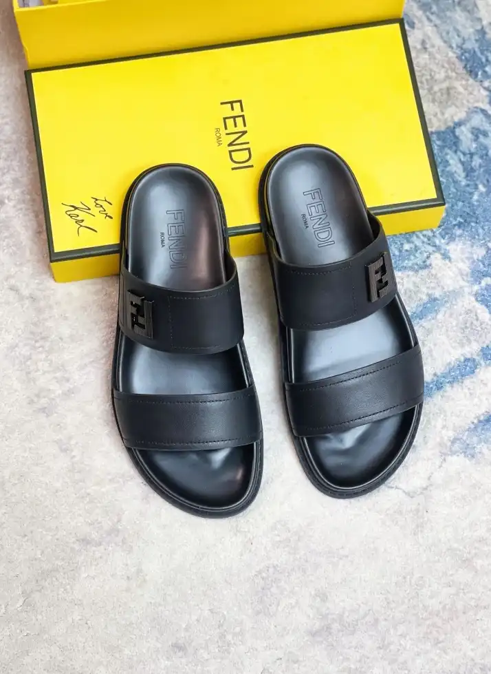 hype Fendi Slippers