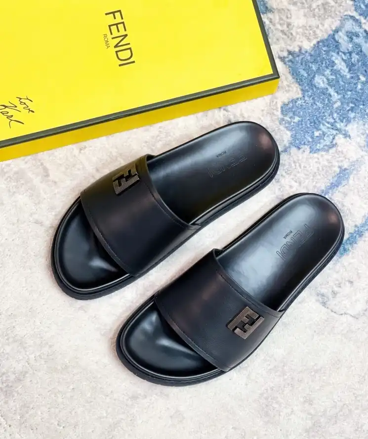 hype Fendi Slippers