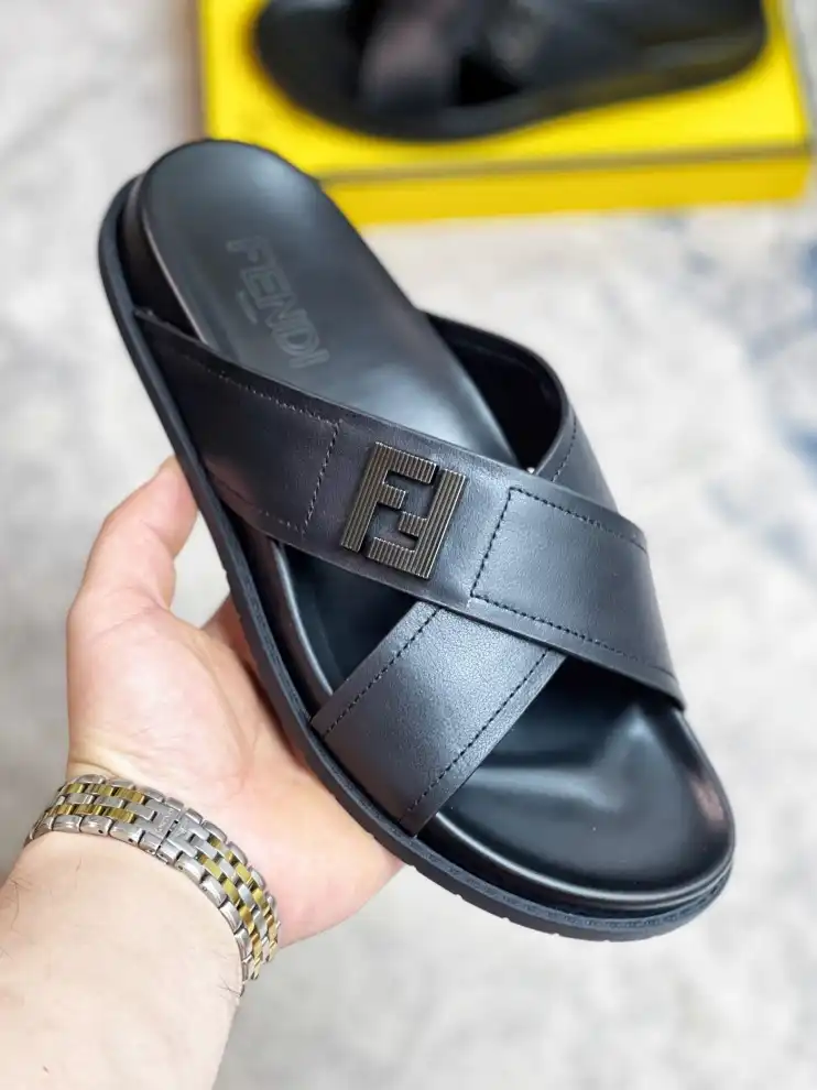 hype Fendi Slippers