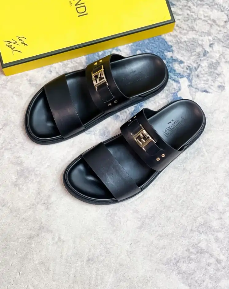 hype Fendi Slippers