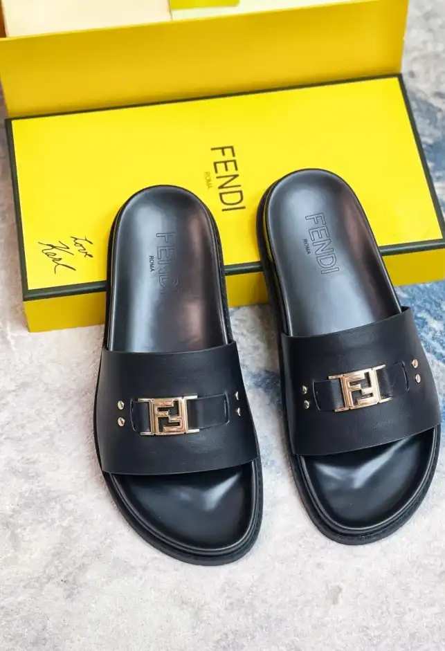 hype Fendi Slippers