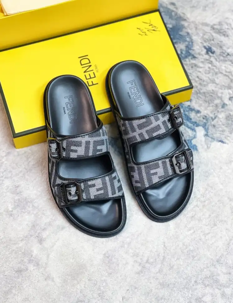 hype Fendi Slippers