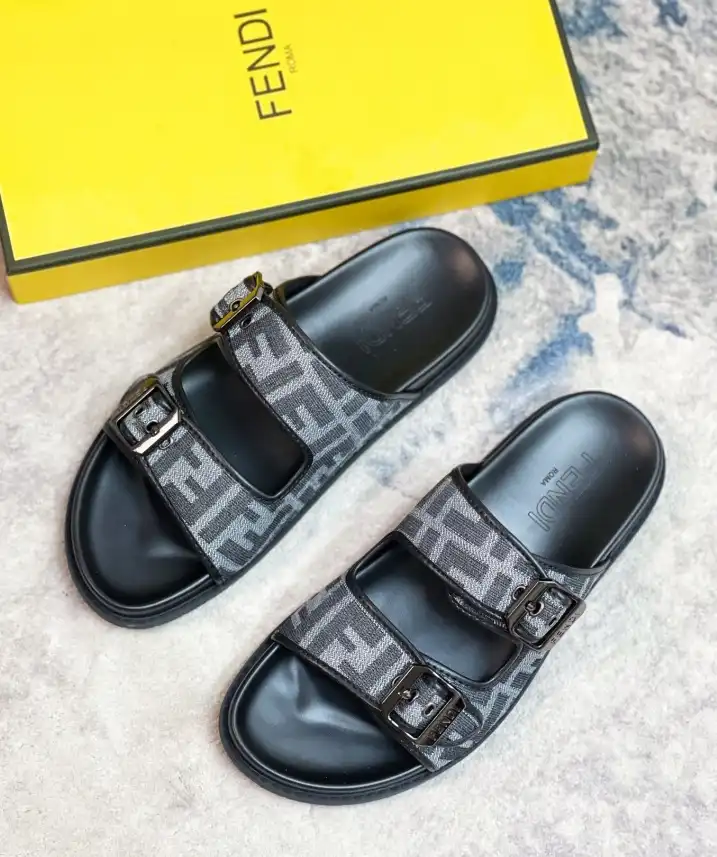 hype Fendi Slippers