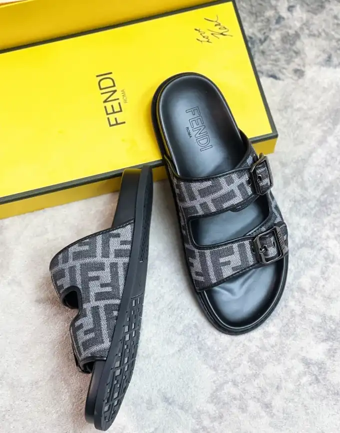 hype Fendi Slippers