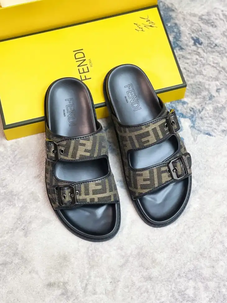 hype Fendi Slippers