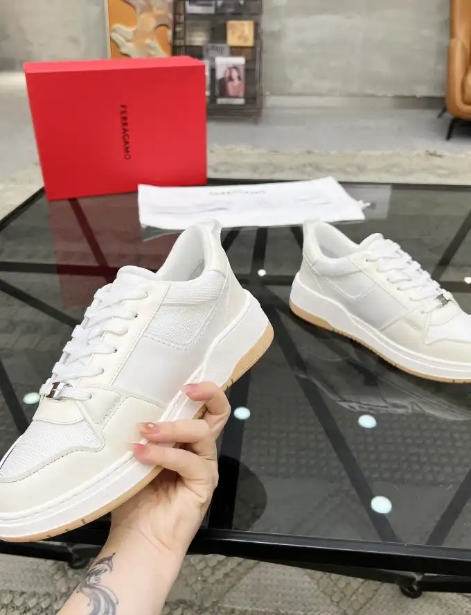 hype Ferragamo Sneakers