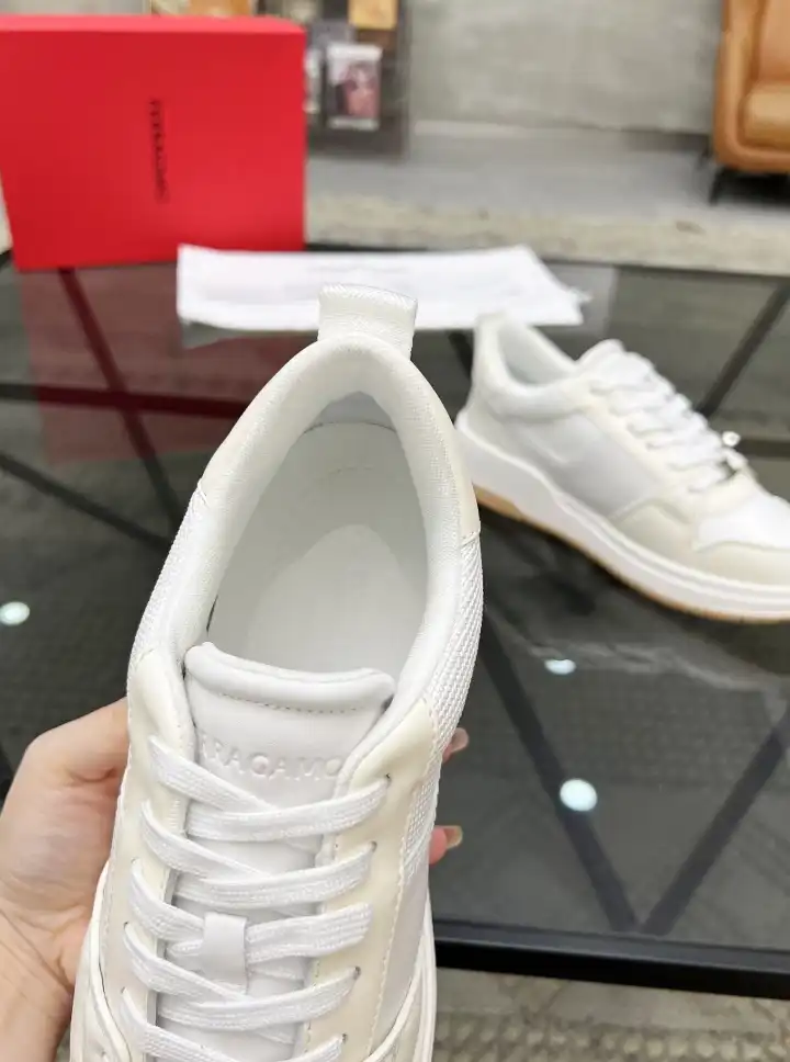 hype Ferragamo Sneakers