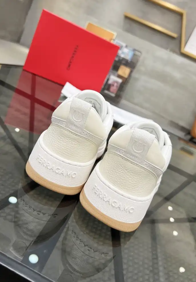 hype Ferragamo Sneakers