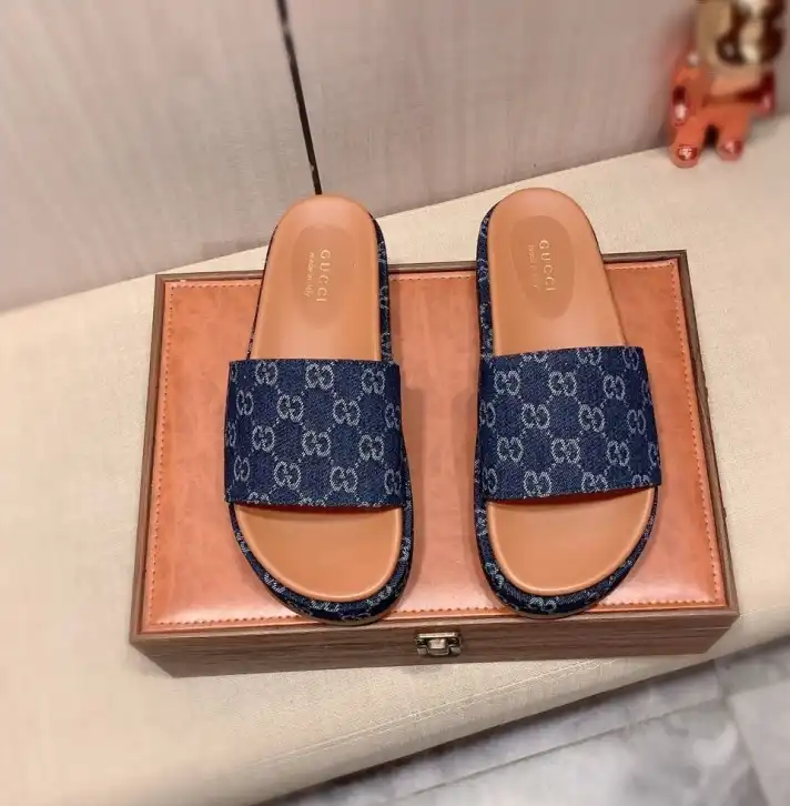 hype Gucci Slippers