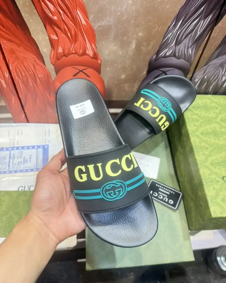 hype Gucci Slippers