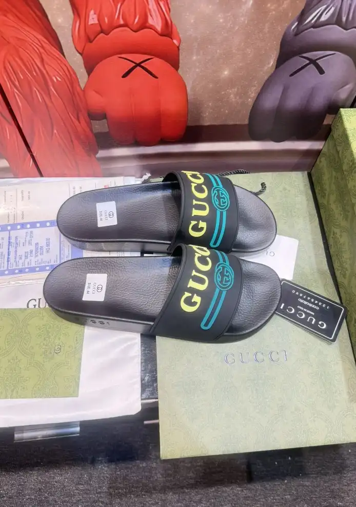 hype Gucci Slippers