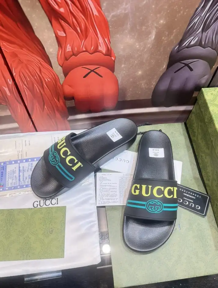 hype Gucci Slippers