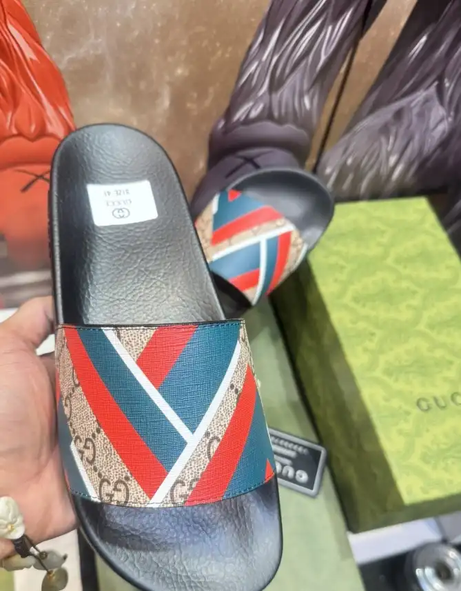 hype Gucci Slippers