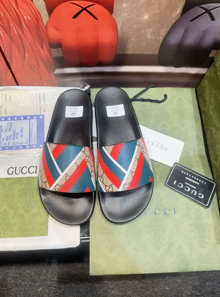 hype Gucci Slippers