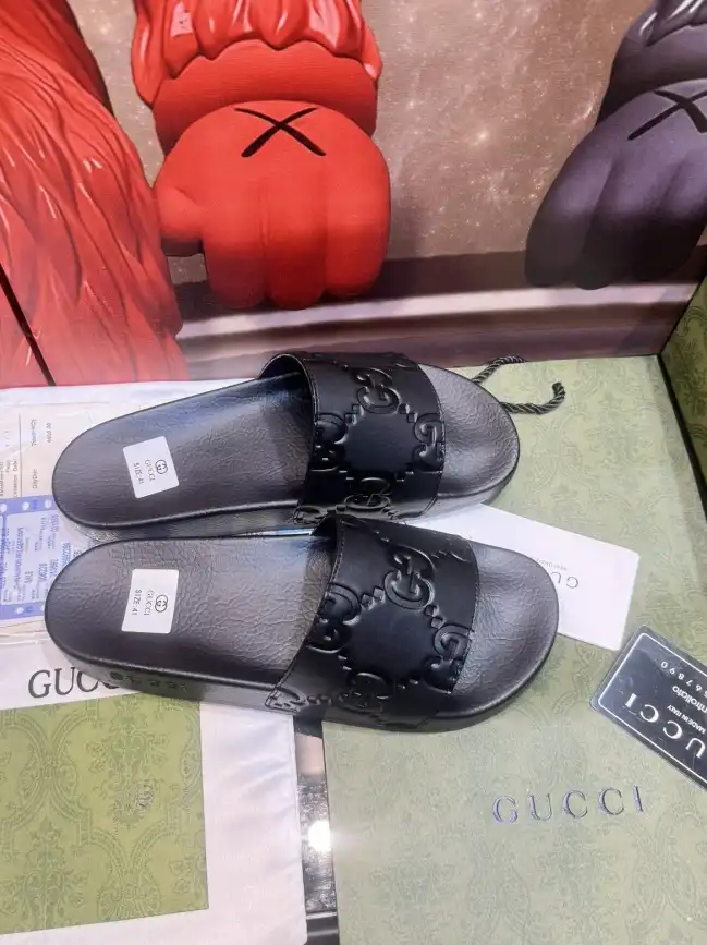 hype Gucci Slippers