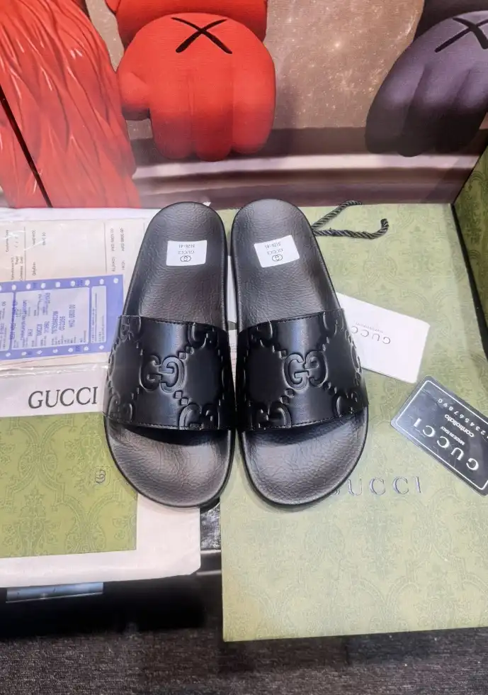 hype Gucci Slippers