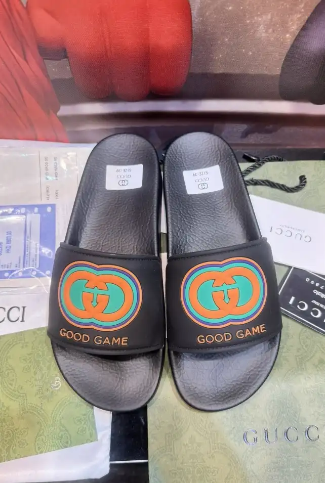 hype Gucci Slippers