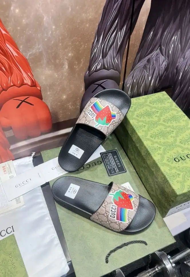 hype Gucci Slippers