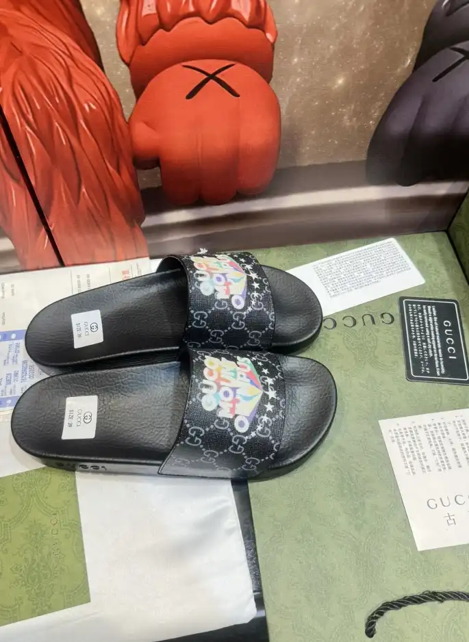 hype Gucci Slippers