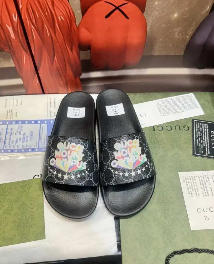 hype Gucci Slippers