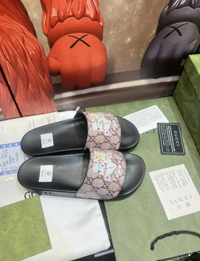 hype Gucci Slippers