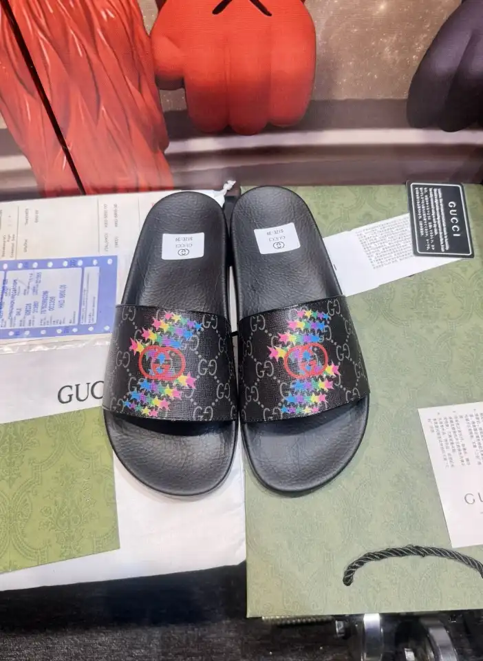 hype Gucci Slippers