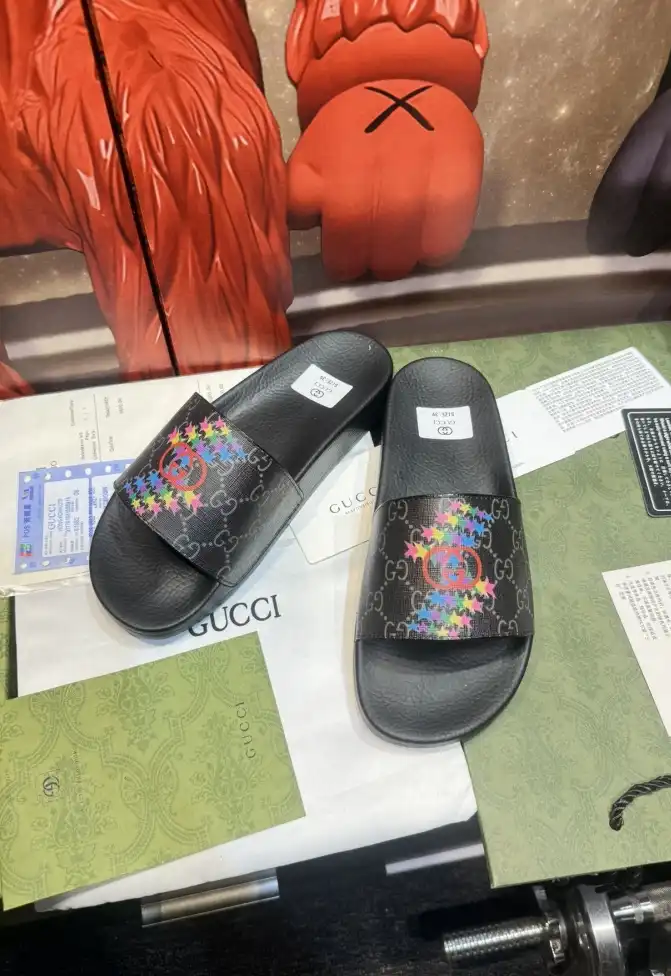 hype Gucci Slippers