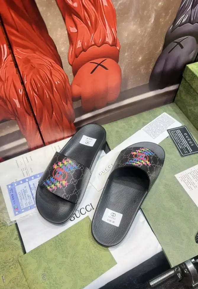 hype Gucci Slippers