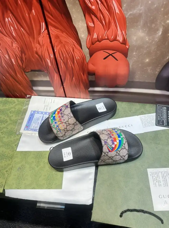 hype Gucci Slippers