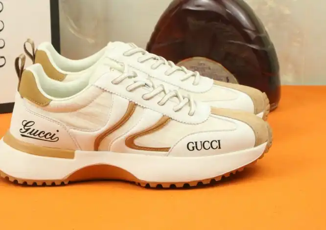 hype Gucci Sneakers