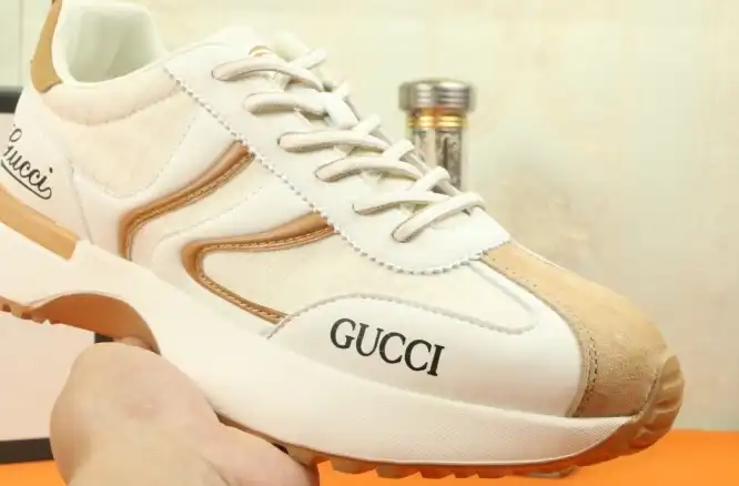 hype Gucci Sneakers