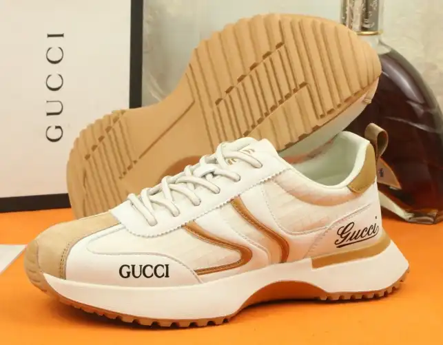 hype Gucci Sneakers