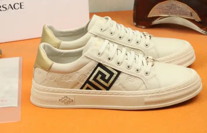 hype Givenchy Sneakers