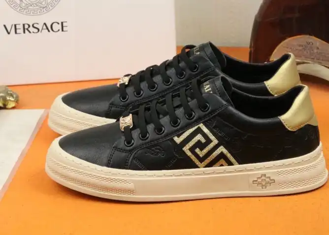 hype Givenchy Sneakers