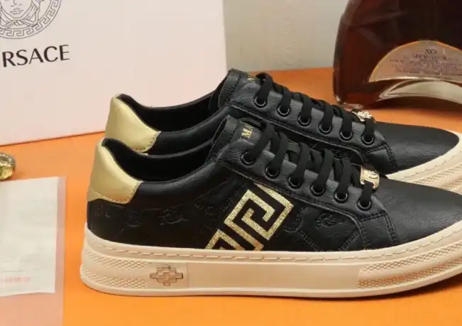 hype Givenchy Sneakers