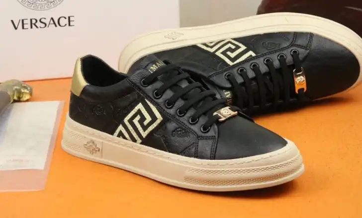 hype Givenchy Sneakers