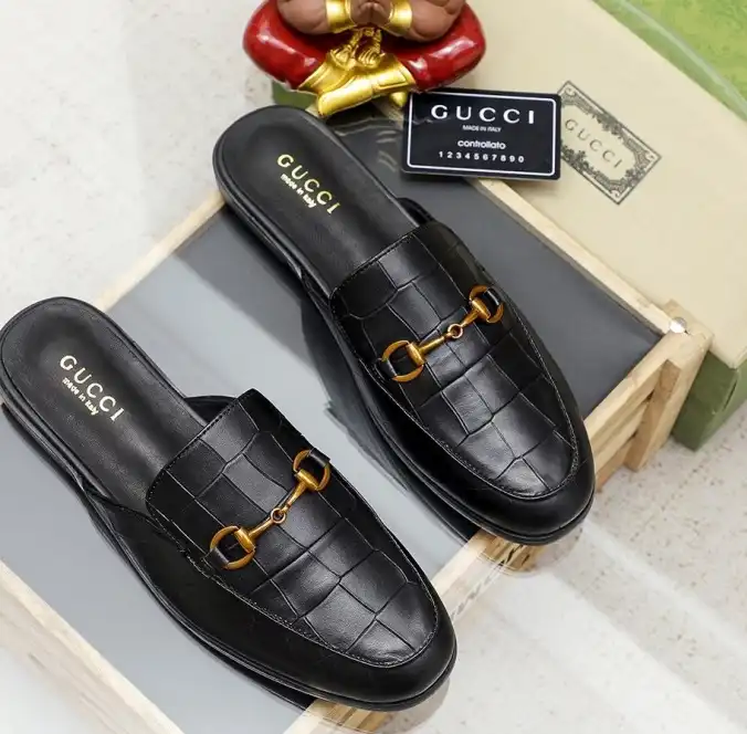 hype Gucci Slippers