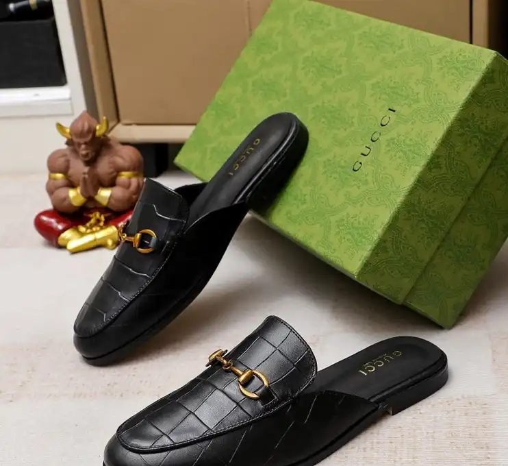 hype Gucci Slippers