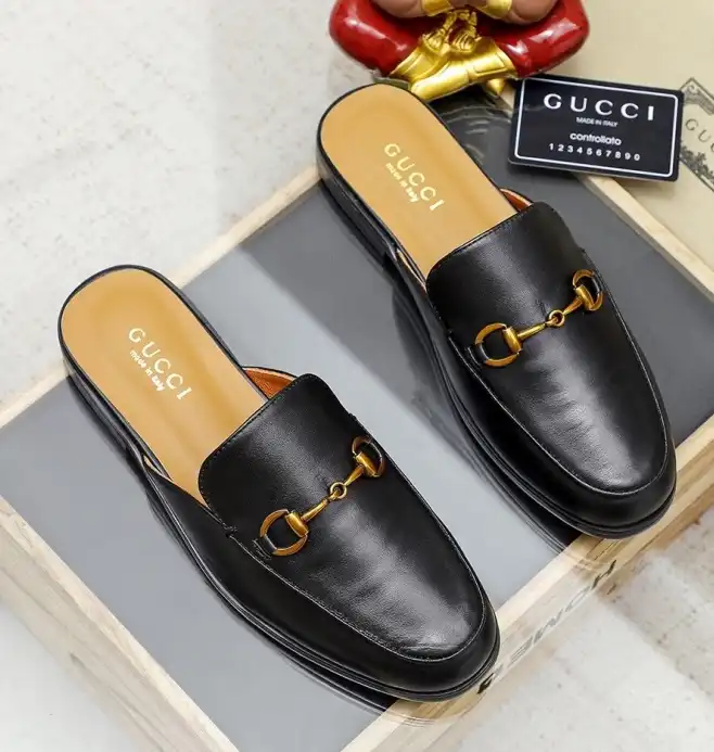 hype Gucci Slippers