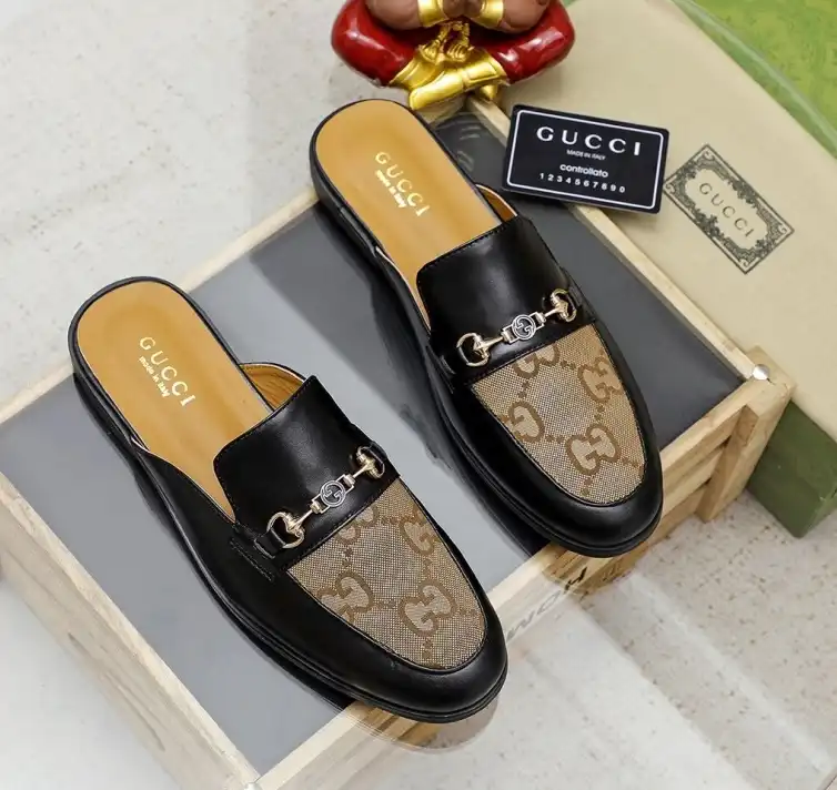 hype Gucci Slippers