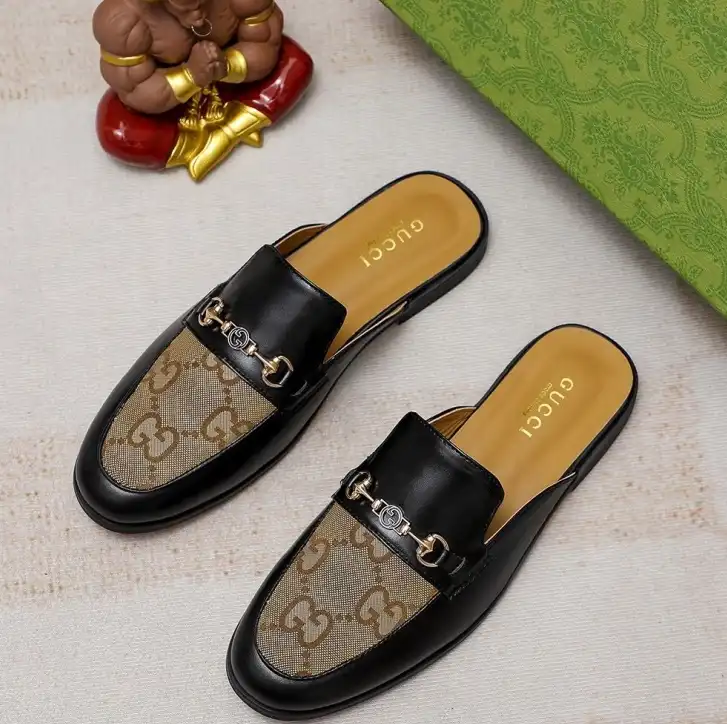 hype Gucci Slippers