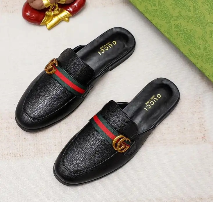 hype Gucci Slippers