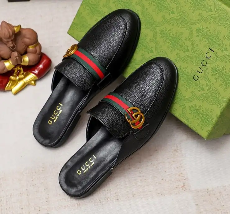 hype Gucci Slippers