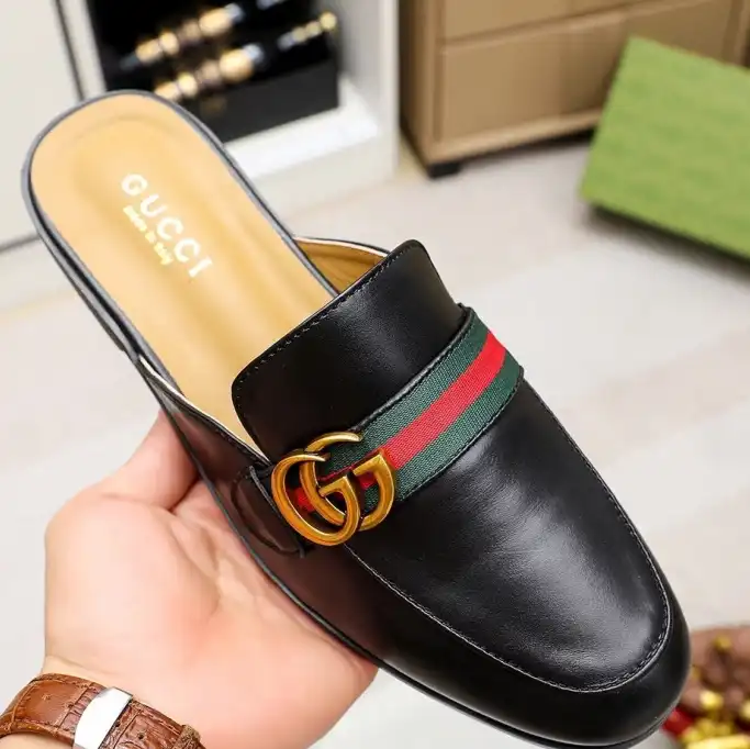 hype Gucci Slippers