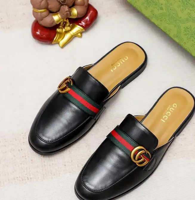 hype Gucci Slippers