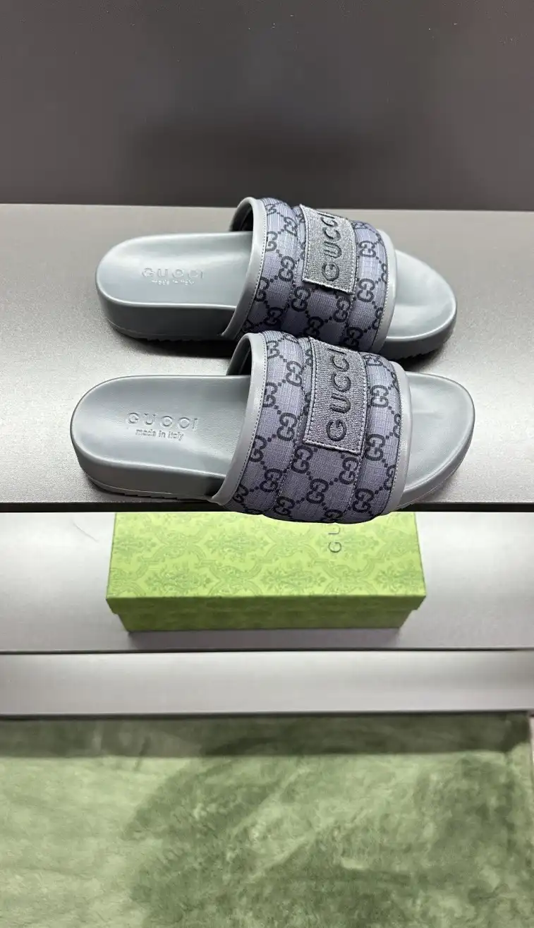 hype Gucci Slippers