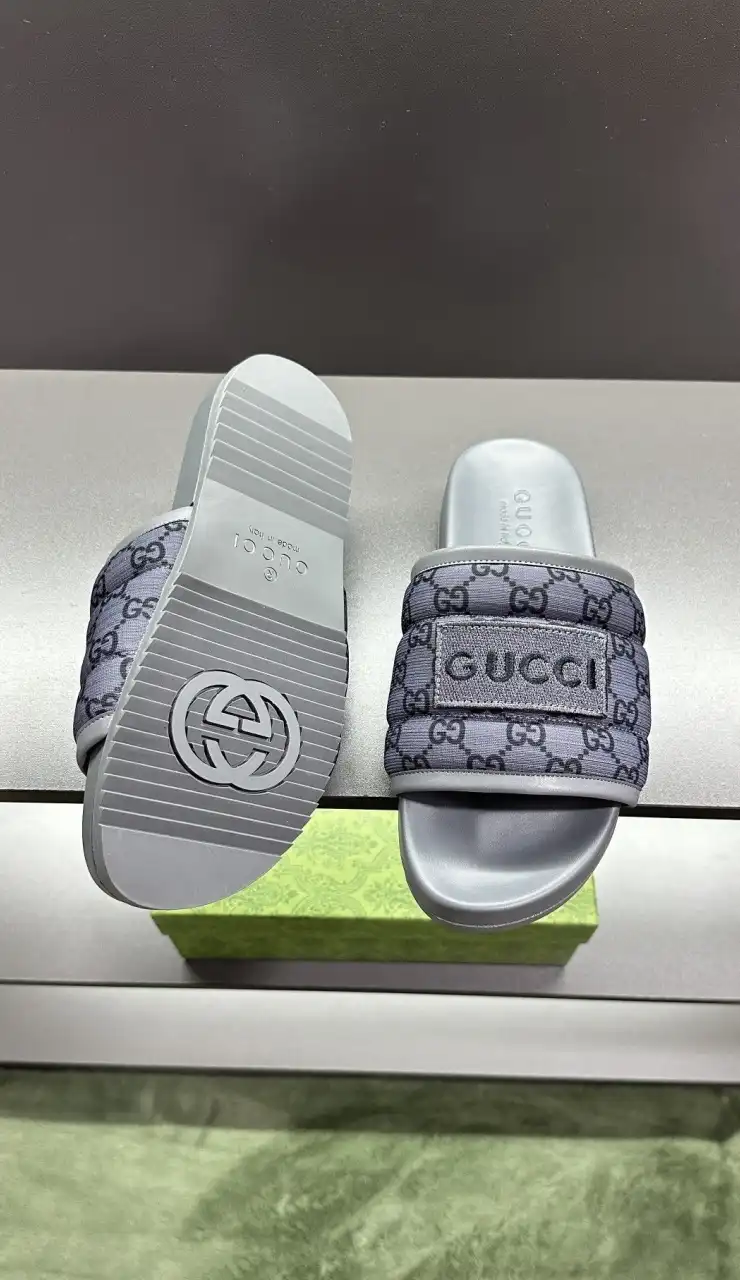 hype Gucci Slippers