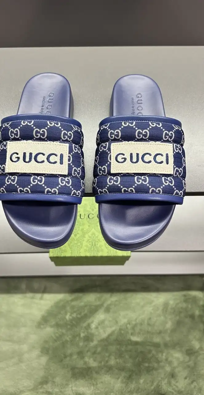 hype Gucci Slippers