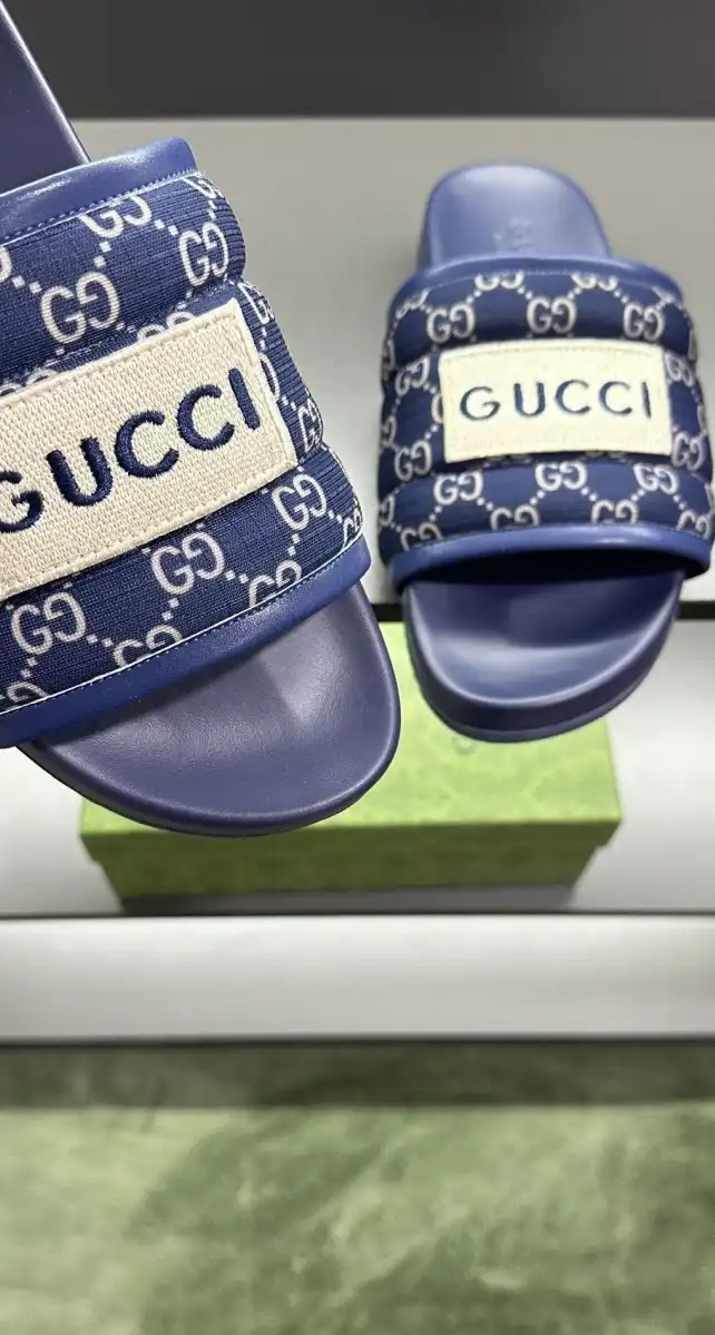 hype Gucci Slippers