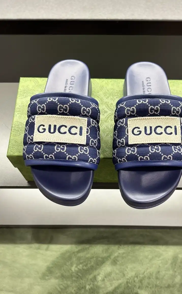 hype Gucci Slippers